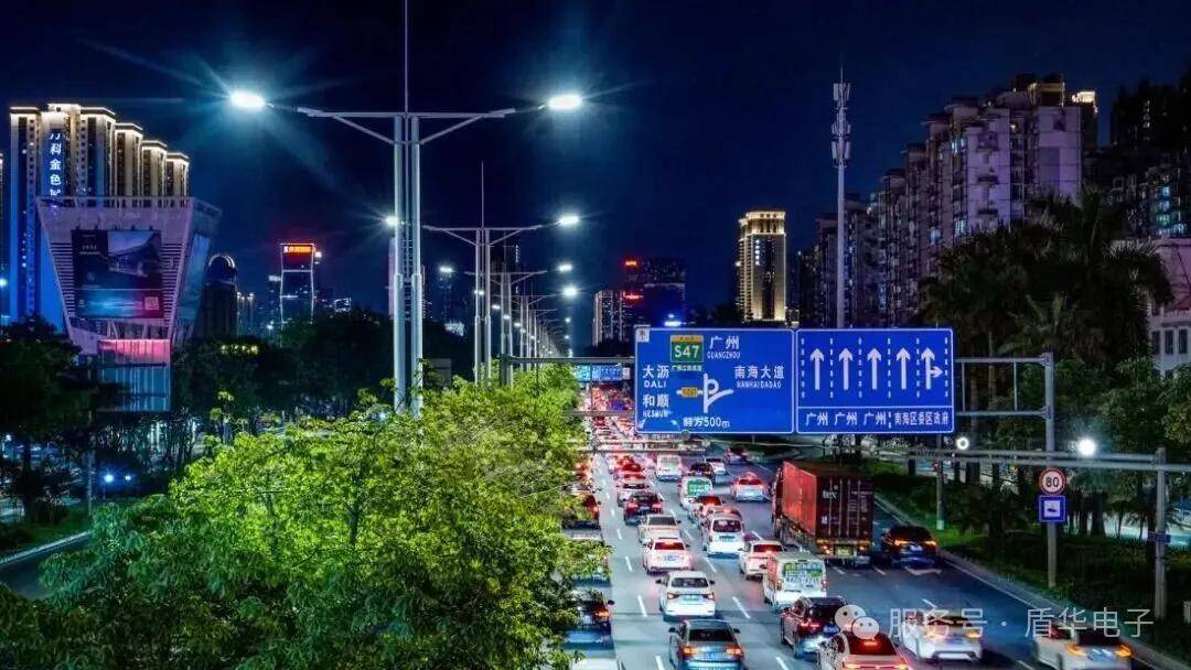 市降本增效的静默革命撬动万亿低空市场冰球突破网站智慧路灯+无人机一场城(图5) 市降本增效的静默革命撬动万亿低空市场冰球突破网站智慧路灯+无人机一场城(图5)