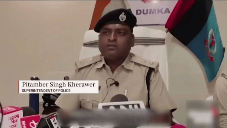 竟然夸赞印度是“伟大国家”她到底怎么了？冰球突破美女网红印度遇袭遭被8人侵犯事后(图8)